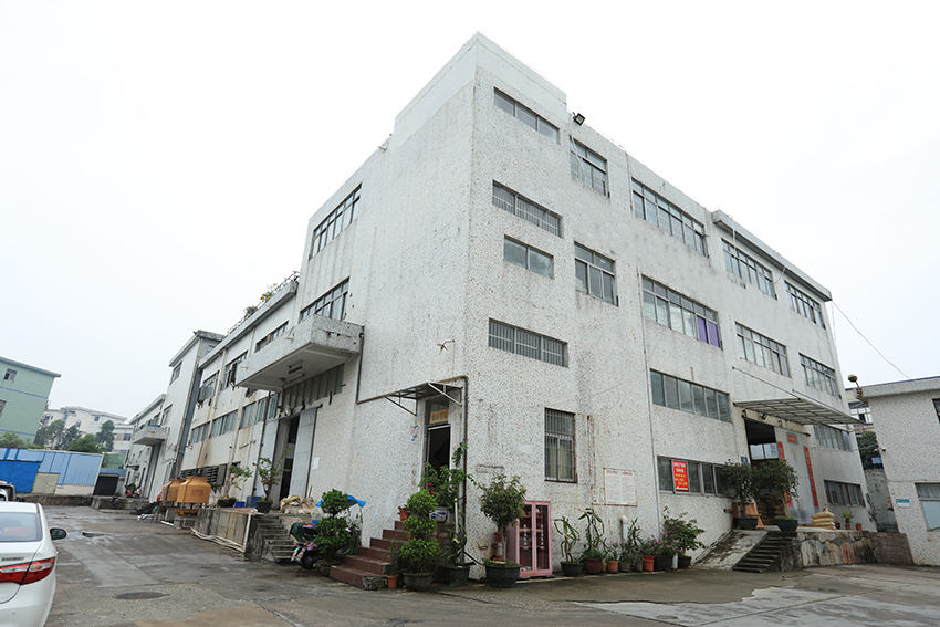 爱游戏ayx可靠吗:劝你把四件套换成它你就理解什么叫：冬季的被窝是天堂